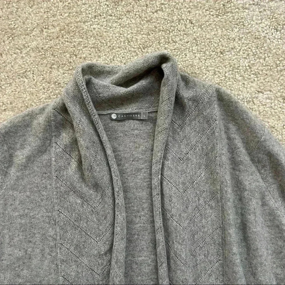 InCashmere Drape Front Open Cardigan Gray Women’s Size Large $219 100% Cashmere - Picture 8 of 16